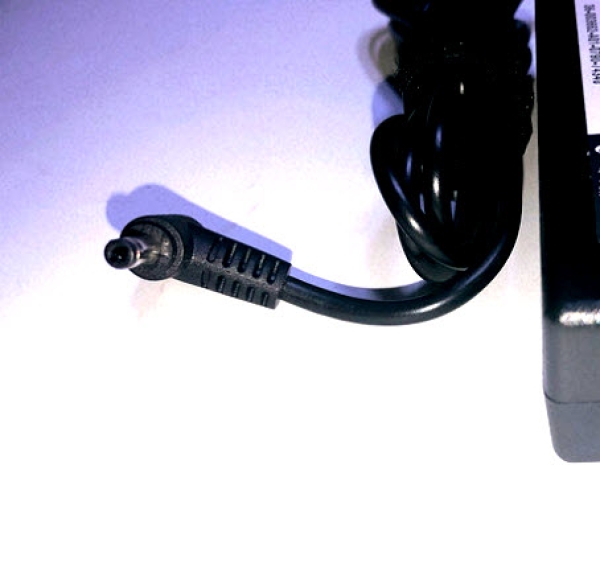 Netzteil Ladegerät Laptop Lenovo 20V 3.25A 65W 4.0X1.7Mm Ste